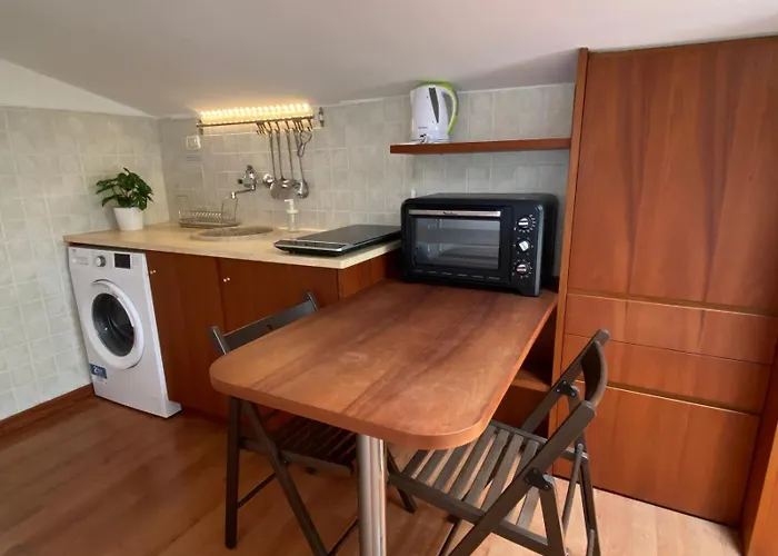 Nido Carrara - Immobili E Soluzioni Rent Lägenhet